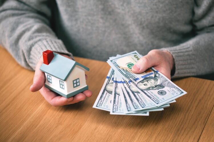 cash-house-buyers-in-michigan-750x500-1