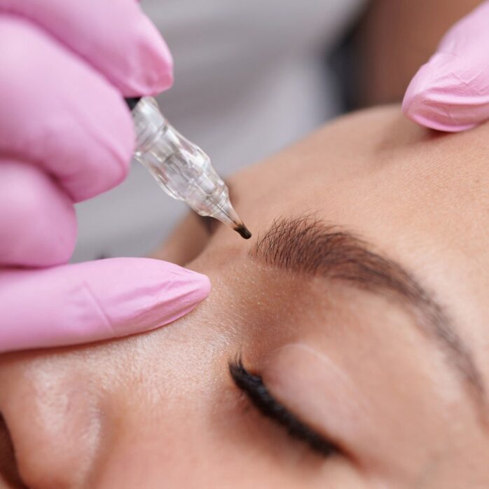 microblading-eyebrows-4-698x698-1