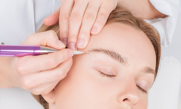 microblading-eyebrows-698x419-1